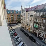 Elegant Very Berry Studios In Poznan Center By Noclegi Renters