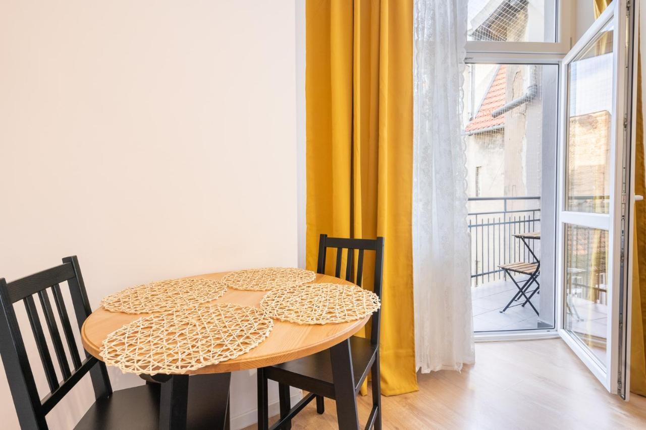 Elegant Very Berry In Center By Renters *